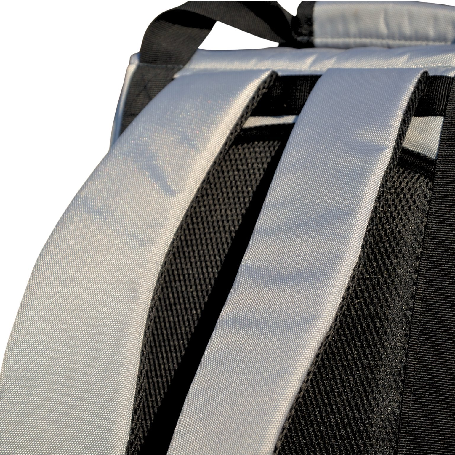 Nahaufnahme der Kühlgurte des TERRMO EPIC Rucksacks